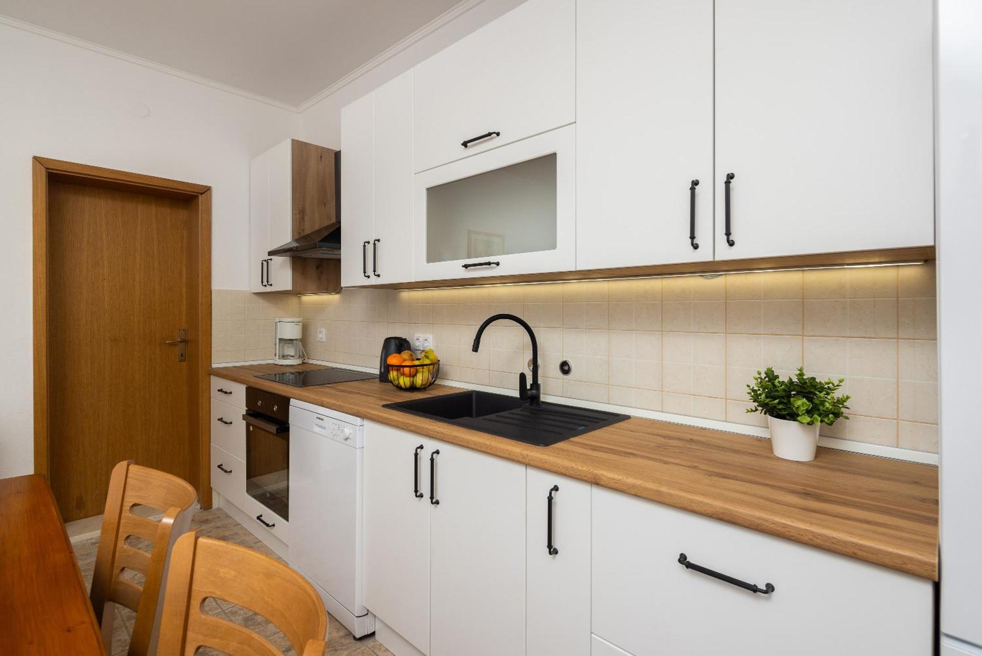 Holiday Residence Maja Katuni 외부 사진